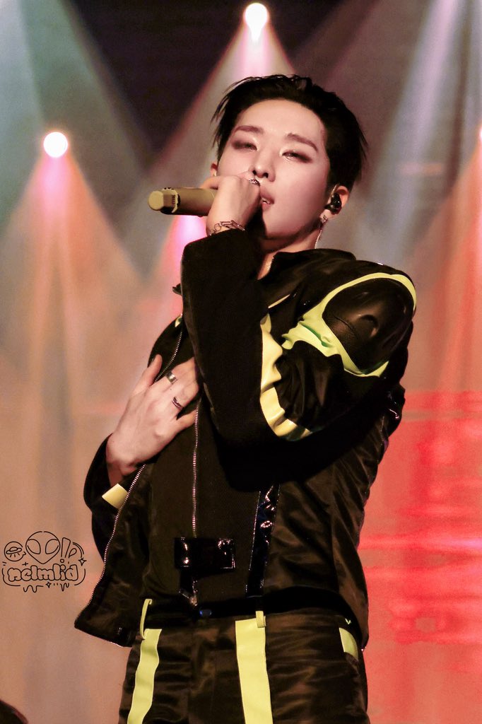 St0nesOu1833 tweet media