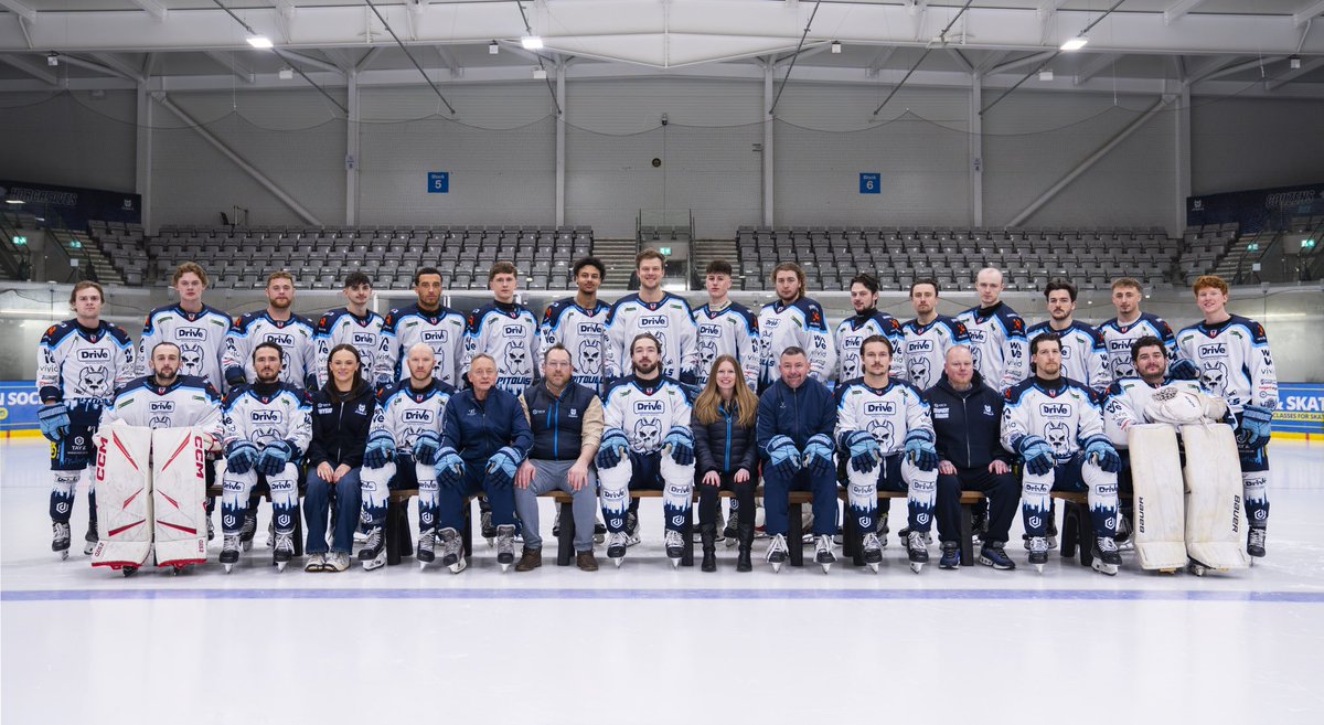 BristolPitbulls's tweet photo. Your 2025/26 Bristol Drive North Pitbulls 💙 https://t.co/h4p1pLNJV0