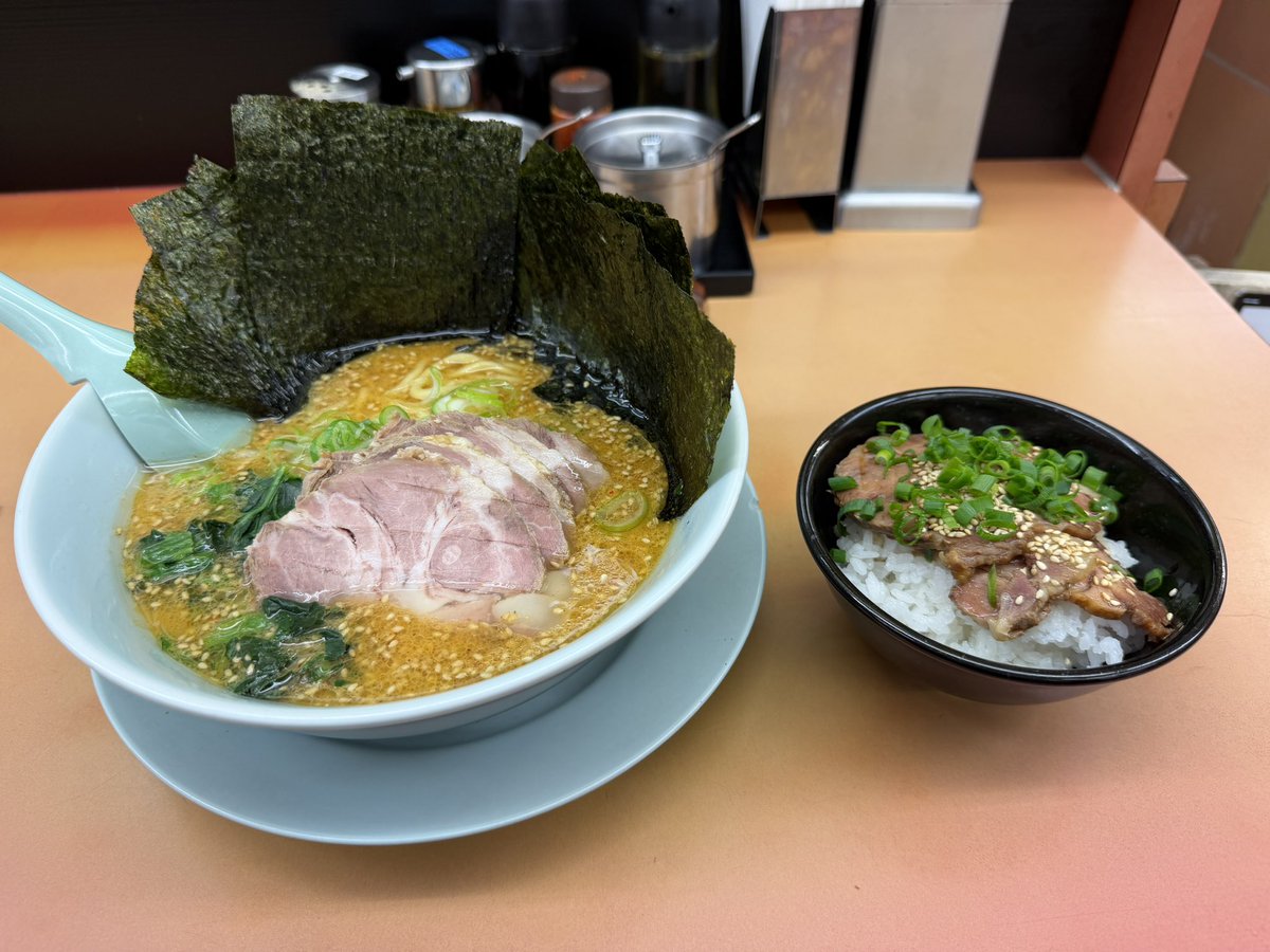 それなおじさん tweet media