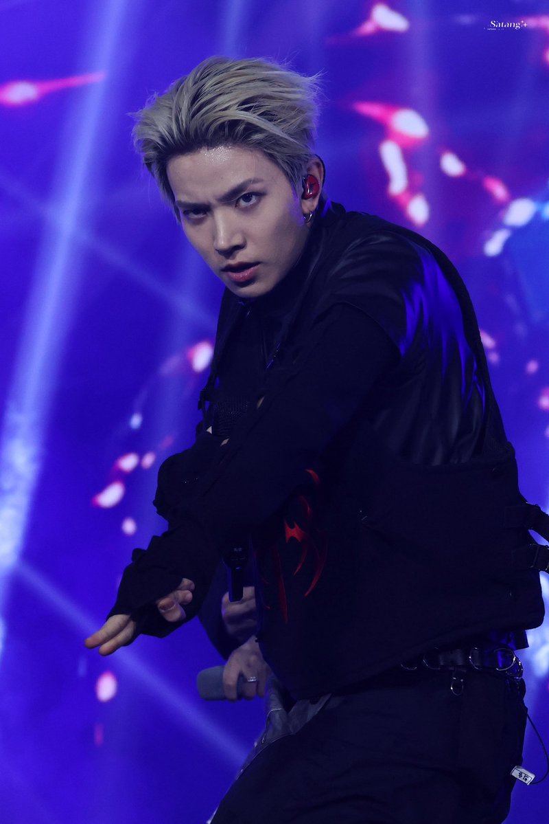 사탕 💗🪽 tweet media