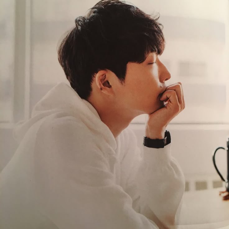 genlangmax's tweet photo. #4월에도호시노겐을하겠다는피의연합 https://t.co/ZoKUpOD3x1