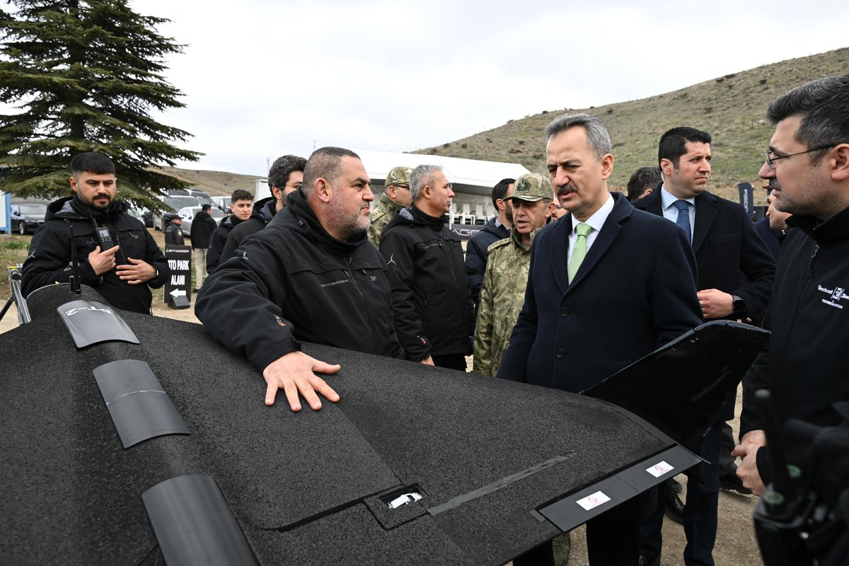 Conflict tweet media