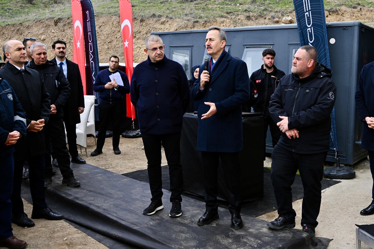 Conflict tweet media