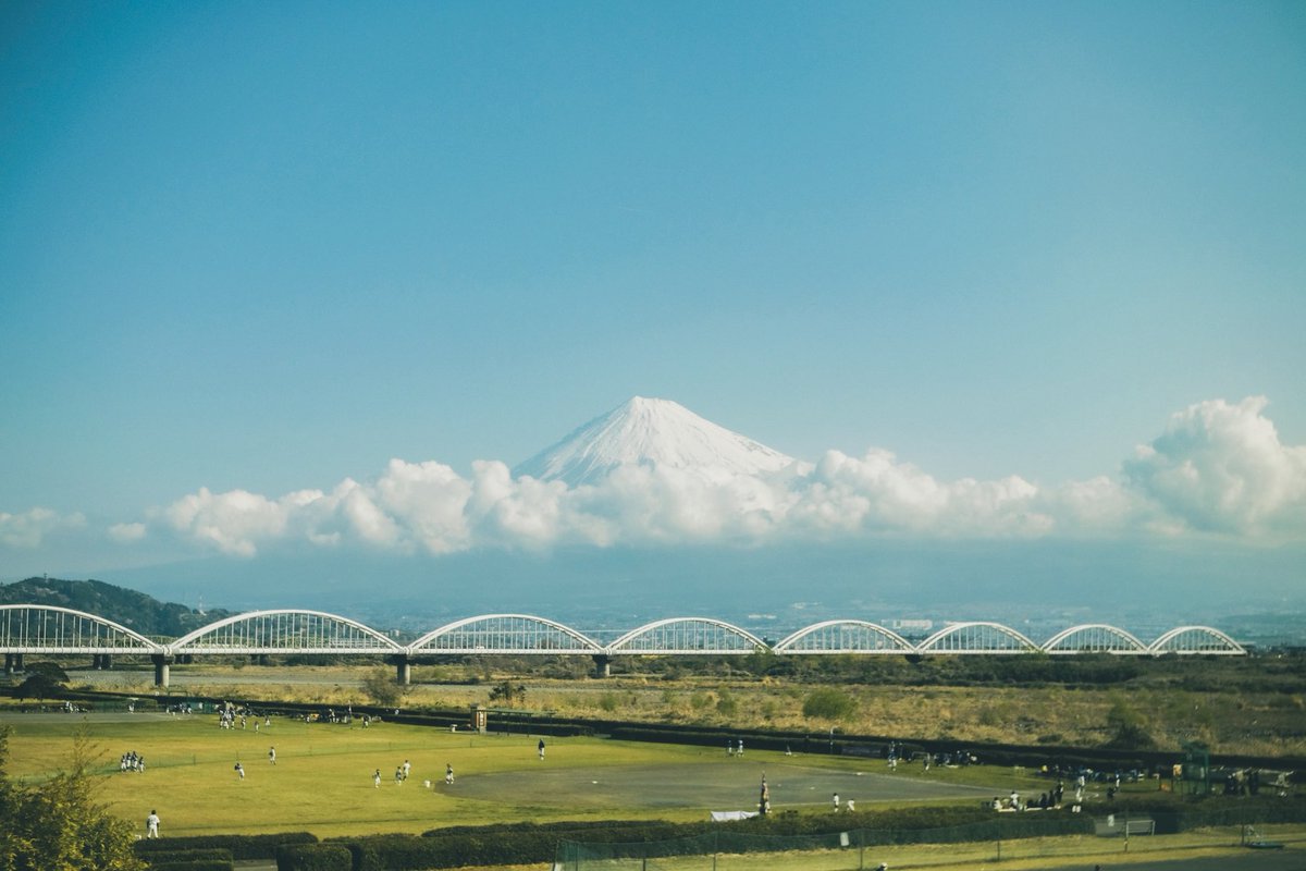 rainbow_camera's tweet photo. 新幹線の車窓から https://t.co/tjEk7EdXO3