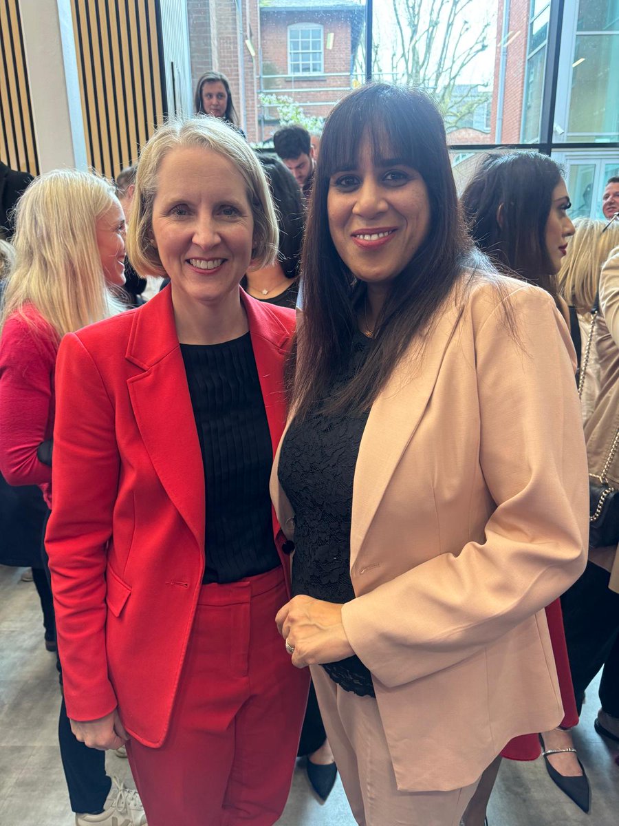 Emma Reynolds for Wycombe 🌹 tweet media