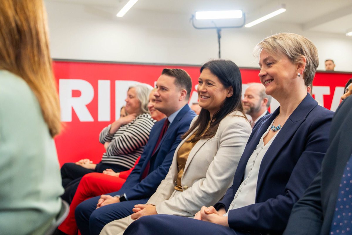 Emma Reynolds for Wycombe 🌹 tweet media