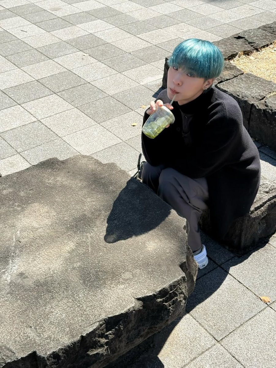 крош tweet media