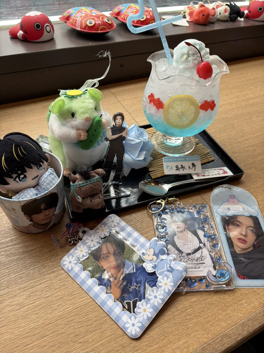 amo0216's tweet photo. 🩵念願の大夢くんのお誕生日カフェ行って来た
大夢くんいっぱいで幸せ空間🐹
映画も観てきて久しぶりのINI活
泣いた😭
やっぱりMINIって幸せ

#髙塚大夢ドリームアクアライト2026
#HAPPYHIROMUDAY #INI #髙塚大夢 https://t.co/fvzkBPwbun