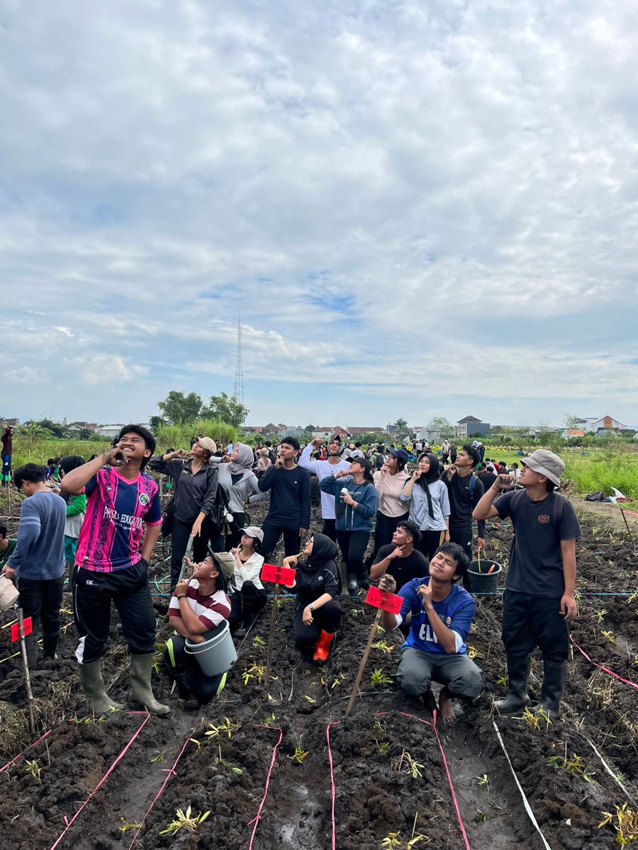 meyi ୭ৎ tweet media