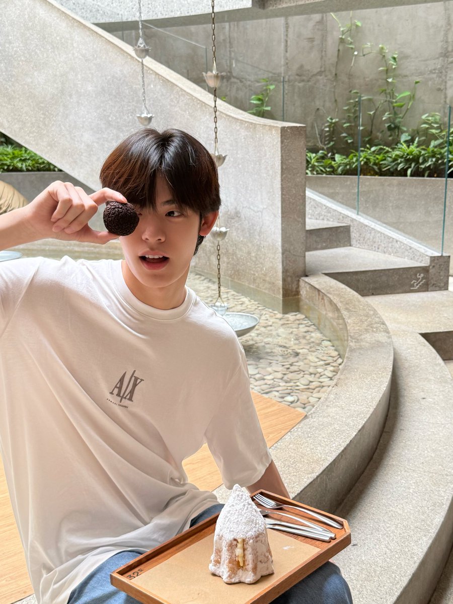 porsuppakarn tweet media