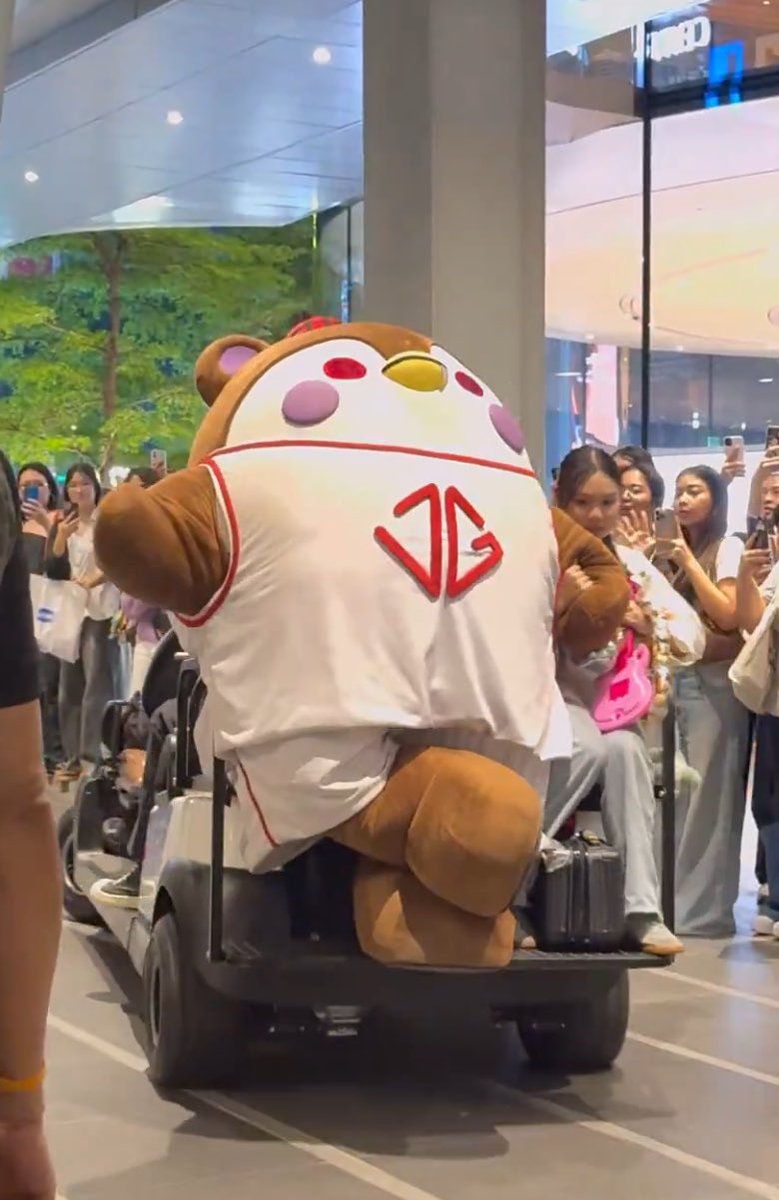 🐯🐰🇲🇾 tweet media