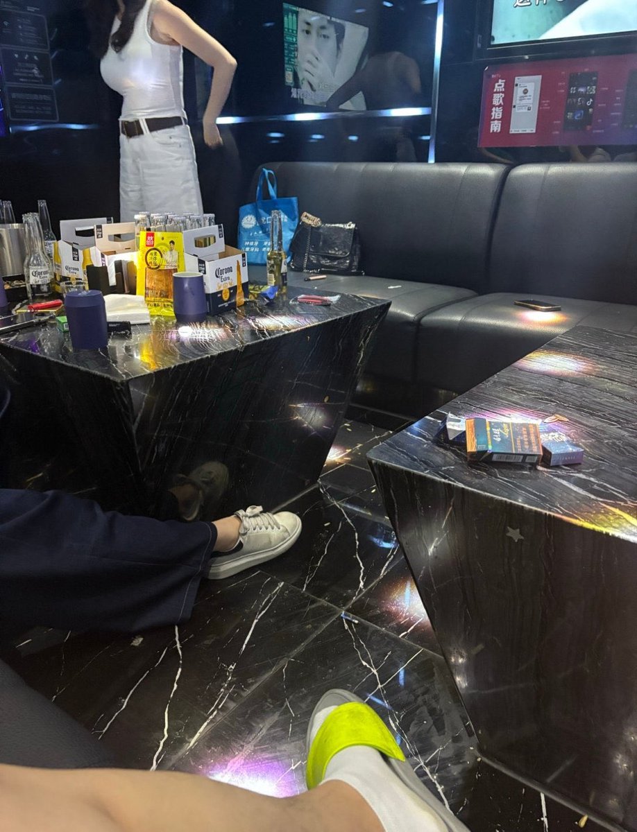 杭州fq tweet media