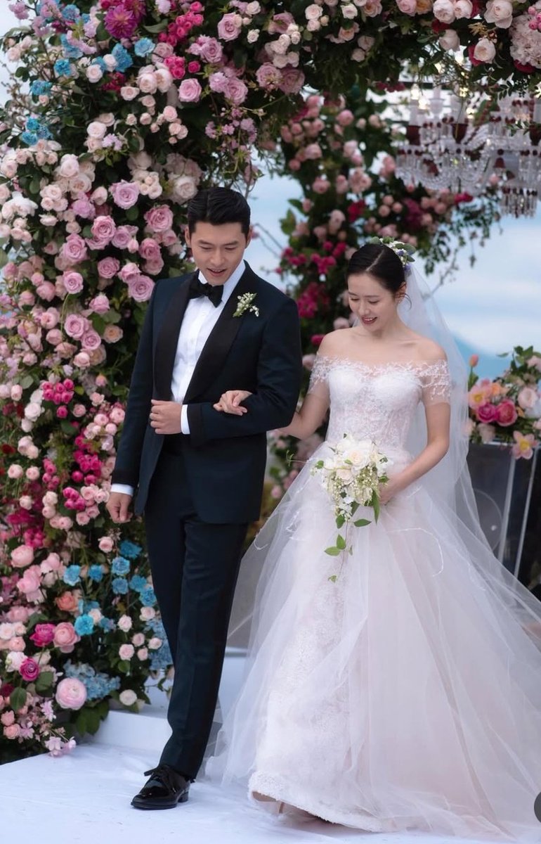 Am 🪂🍉🩷 #BinJin tweet media