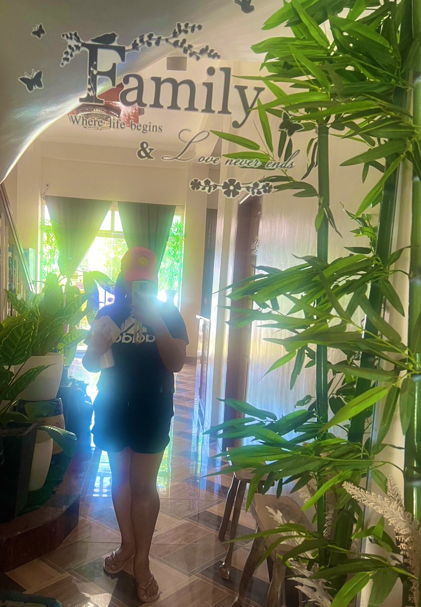 johannvale76272's tweet image. holy tuesday🙏🏻 dentist and nature trip 🫶🏻