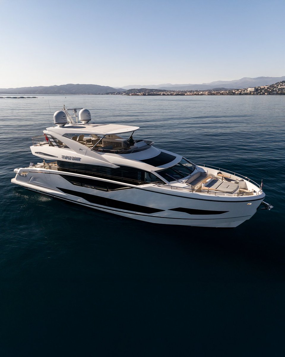 IYC Yachts tweet media