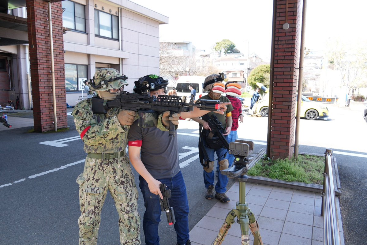 ツヴォー（和名:ツヴァイ 学名:諸悪の根源） tweet media