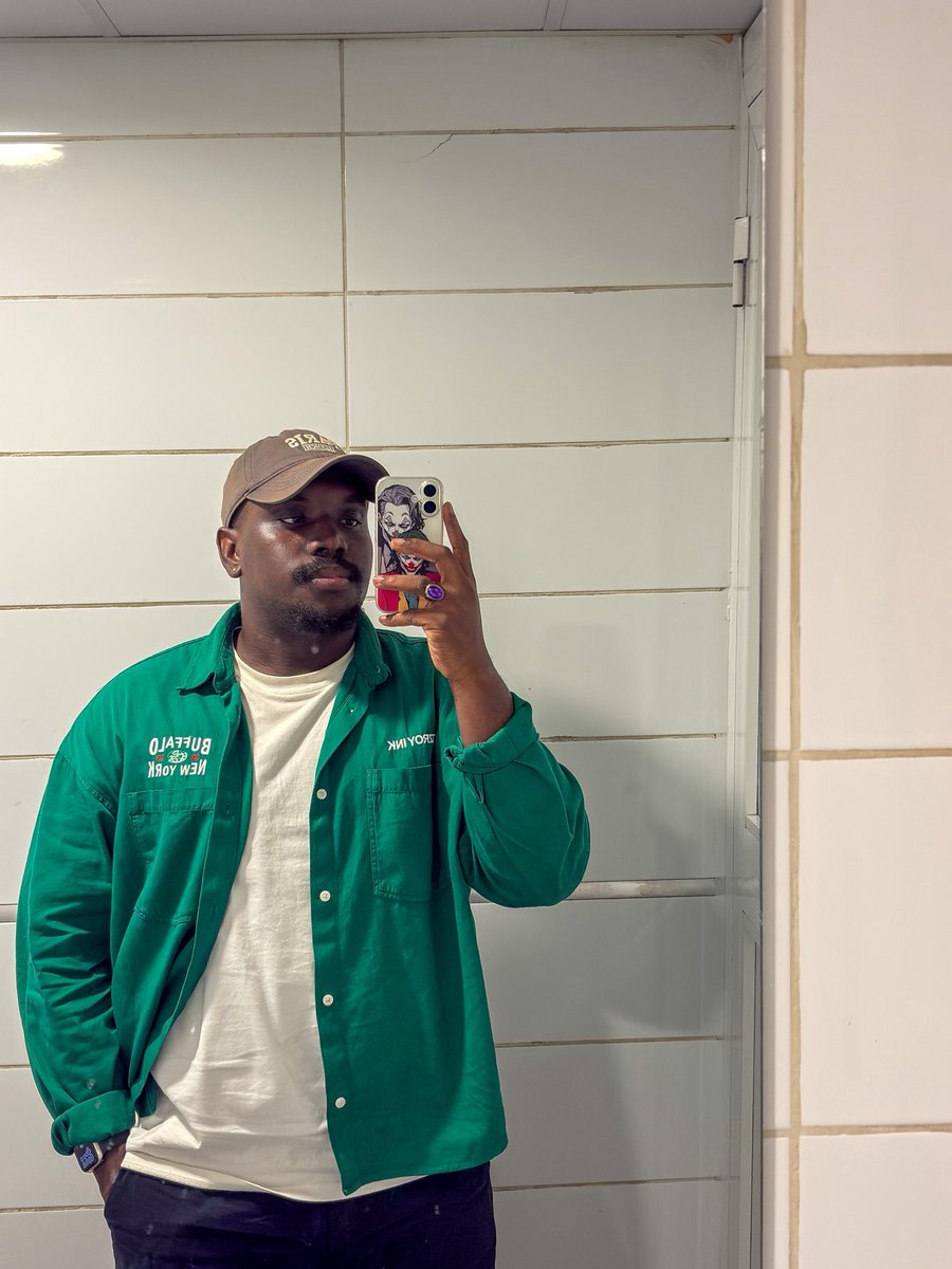 Big Tee ✨ tweet media