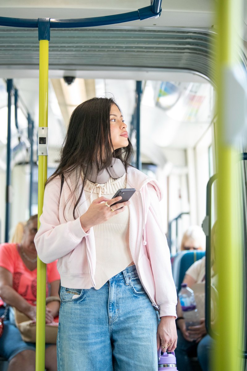 Transport_Nottm's tweet image. Another major milestone has been reached by #Nottingham's new travel app, #Ride! It's generated the 500,000th point-to-point route through the journey-planning function.
Close to 15,000 people have now downloaded #Ride and hundreds are using it every day. 
rideeastmids.com