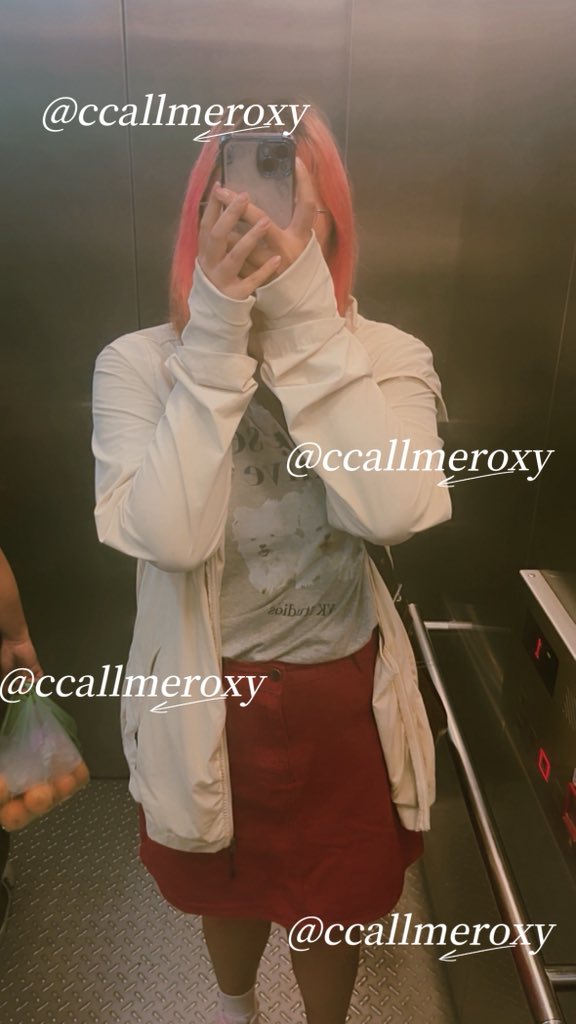 Roxy是蘿克晞 tweet media