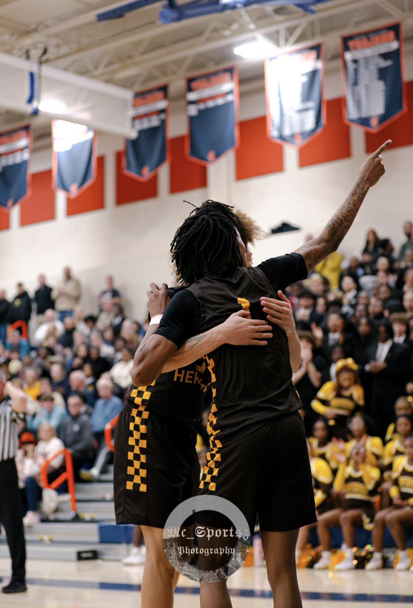 KhalifTurner's tweet photo. Proud to be named First Team Big 15 all star 🙌🏾 https://t.co/JzeM56YGae