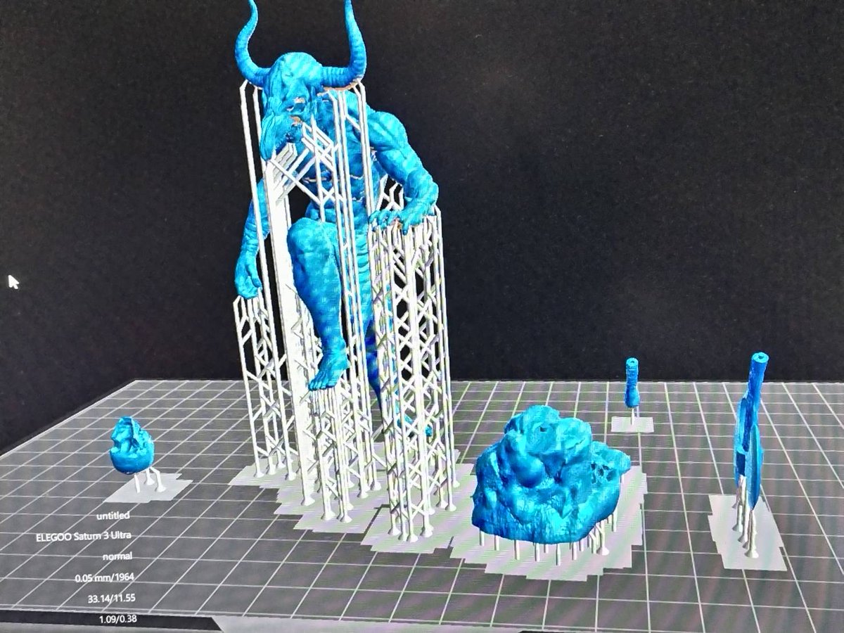 ようやくレジンが届きました。ちょっと焦りました。GWCで販売予定です。
#GWC
#Blender
#VRスカルプト
#彫刻
#造形
