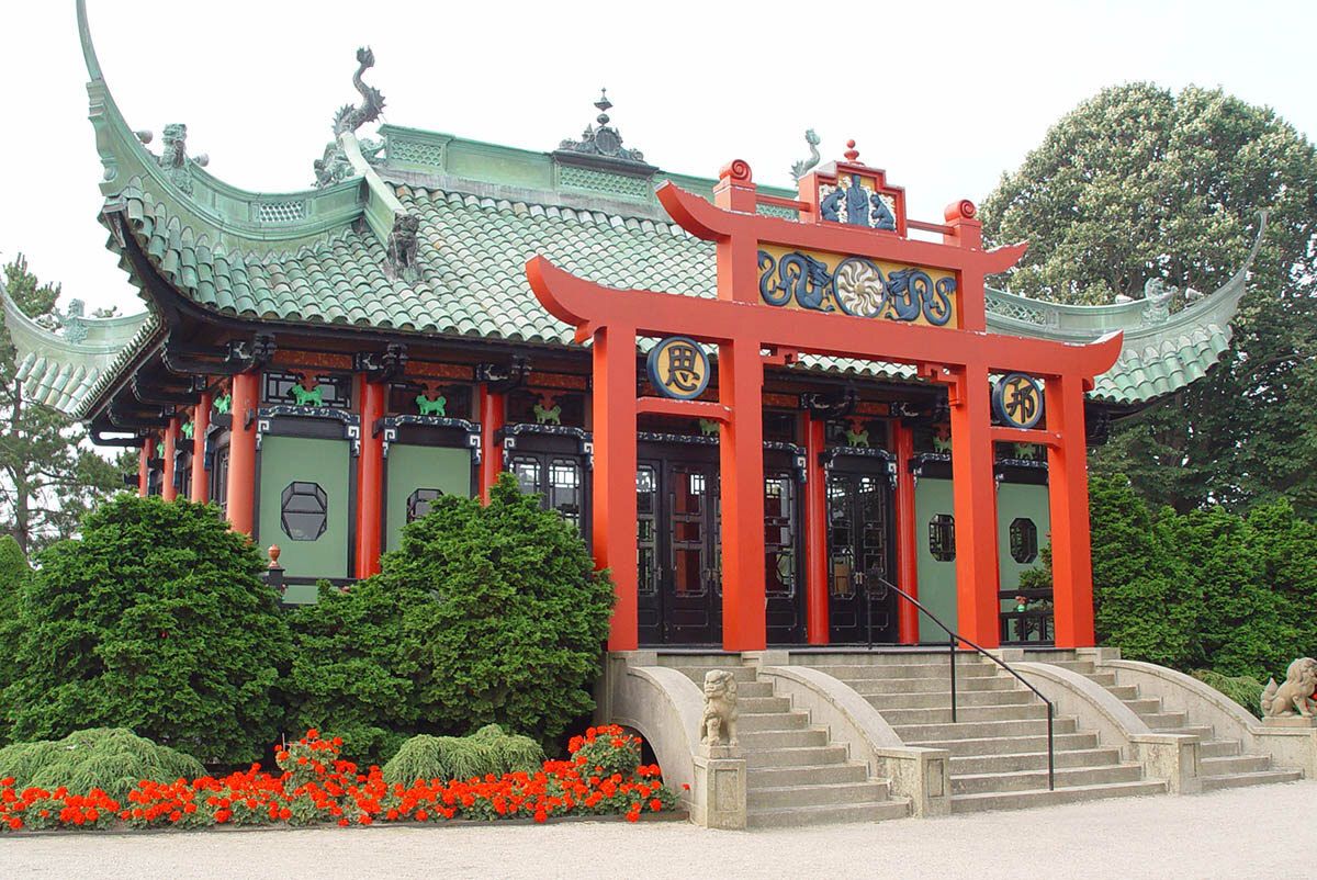 Asia Week New York tweet media