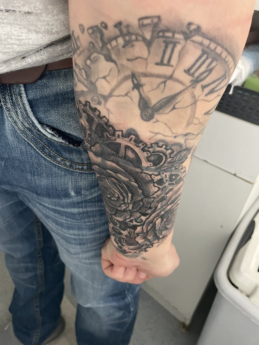 Dimy_31's tweet photo. Cover…
Une page qui se tourne réellement…

#tatoo #cover #occitanie https://t.co/wj36skhweL