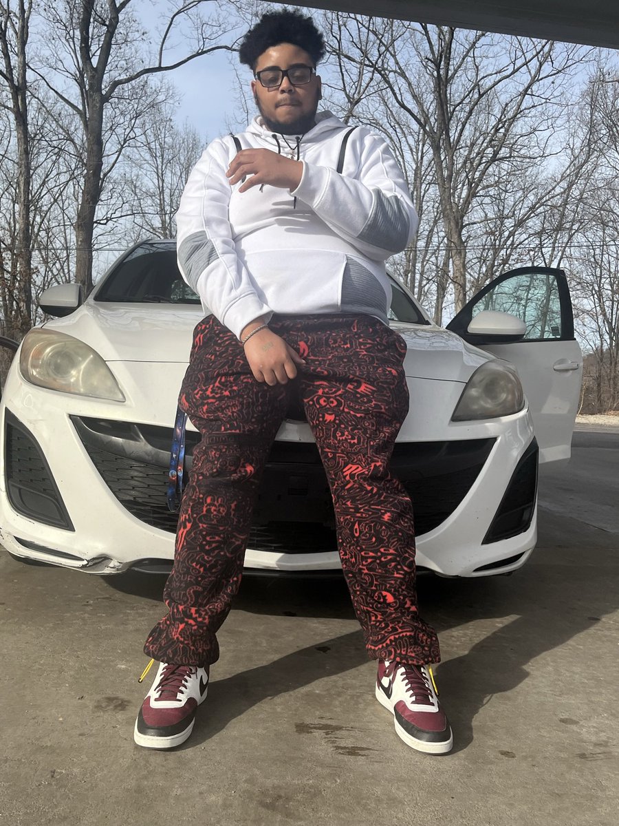 yrgdatboi3's tweet photo. Ion even kno anymore https://t.co/lq3FeNeGPD