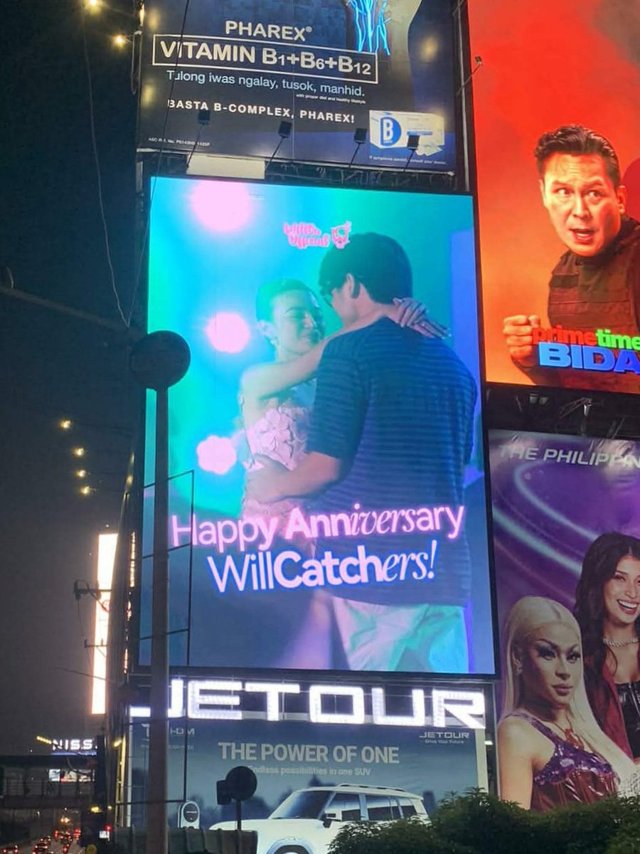 willcaofc's tweet photo. 𝐀𝐍𝐎𝐓𝐇𝐄𝐑 𝐋𝐈𝐆𝐇𝐓 𝐅𝐎𝐑 𝐖𝐈𝐋𝐋𝐂𝐀𝐓𝐂𝐇𝐄𝐑𝐒 ✨

Our second LED billboard is now shining in Guadalupe as we celebrate our anniversary.

If you see it, capture the moment and share it with us. Let it be a reminder of how far this journey has come.

This one is for the journey we share, WillCatchers. 🩷🩵

WILLCA THIS LIFETIME 
WILLCA THIS LIFETIME 
#OneYearOfWillCa