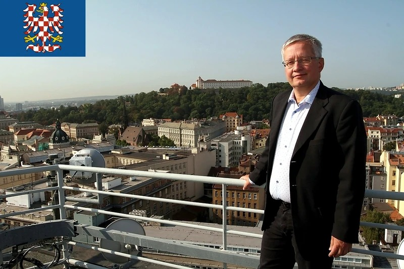 Společnost pro obranu svobody projevu tweet media