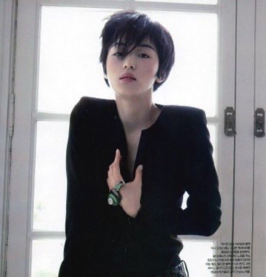 천송이 얼굴 tweet media