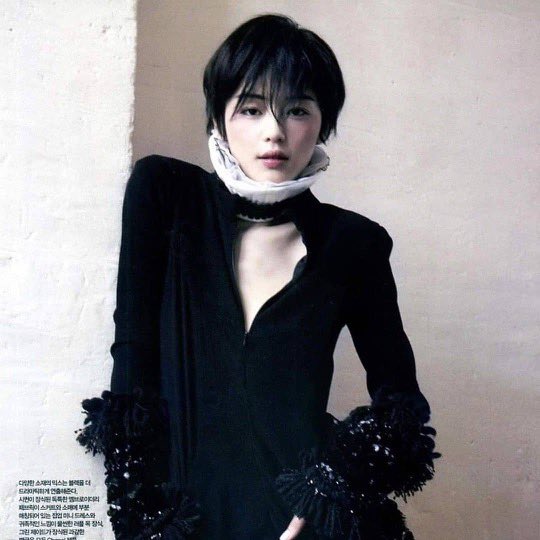 천송이 얼굴 tweet media