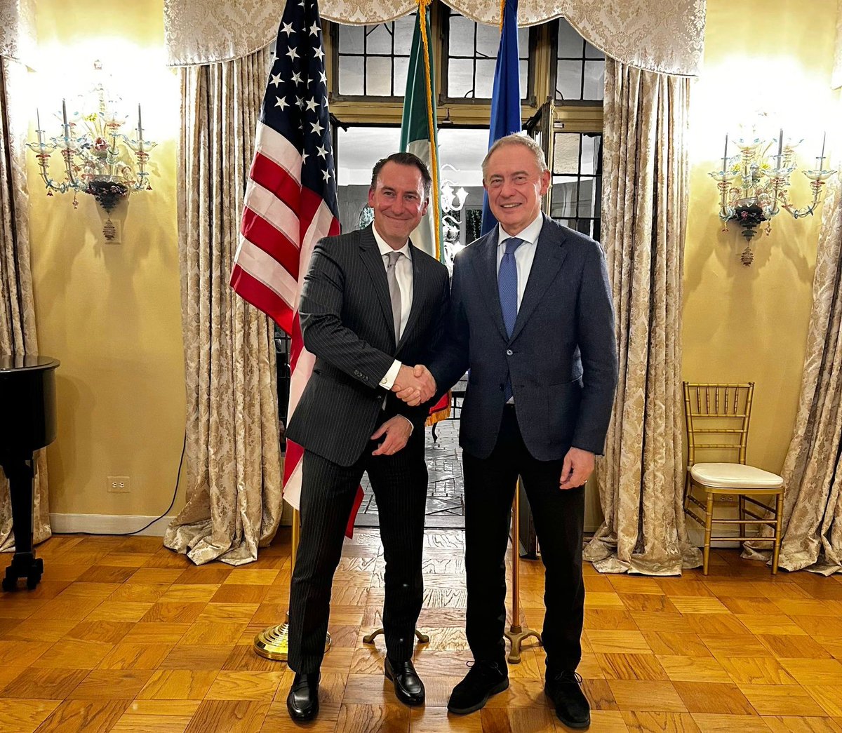 Italy in US tweet media