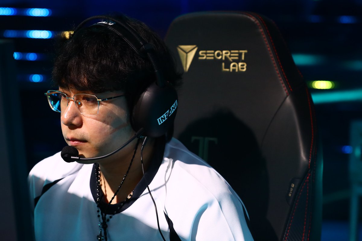 Team Secret tweet media