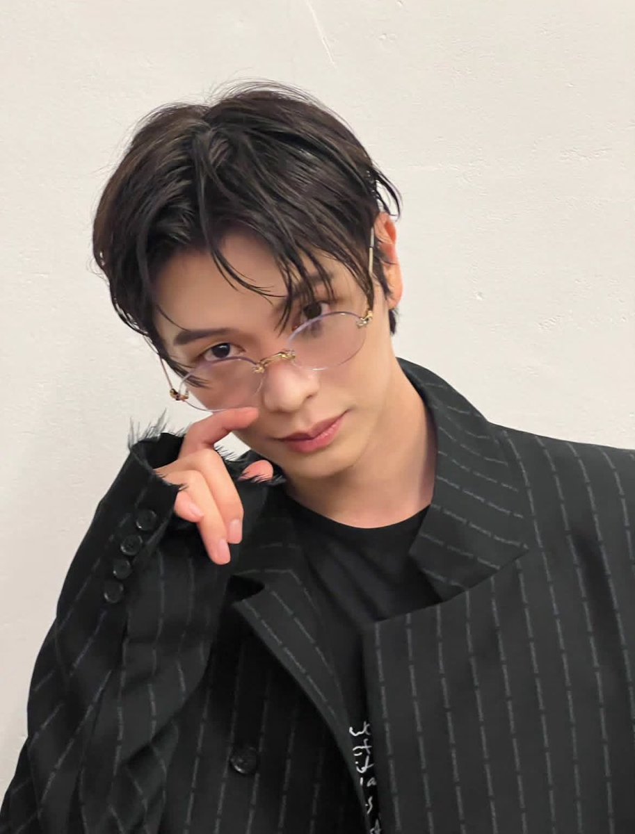 ๐จ๐ง๐ เพเฝฒ tweet media