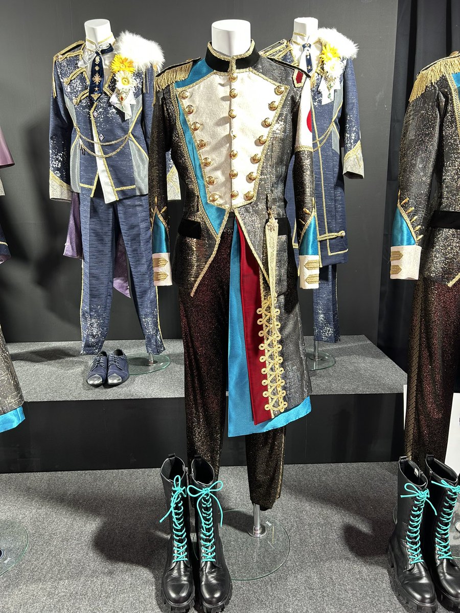 おの字 tweet media