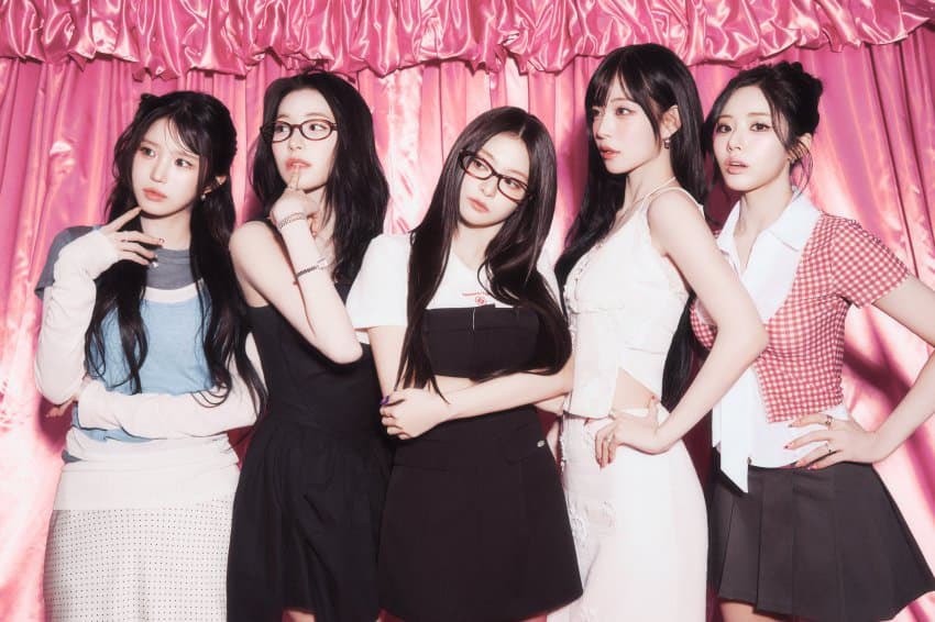#fromis_9_debut_in_japan

#더_뜨겁게_LIKE_YOU_BETTER
내일 일본컴백 많관부🍀🎉