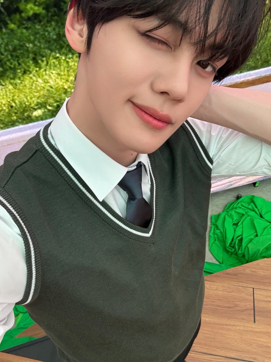 zb1 updates🌱 tweet media