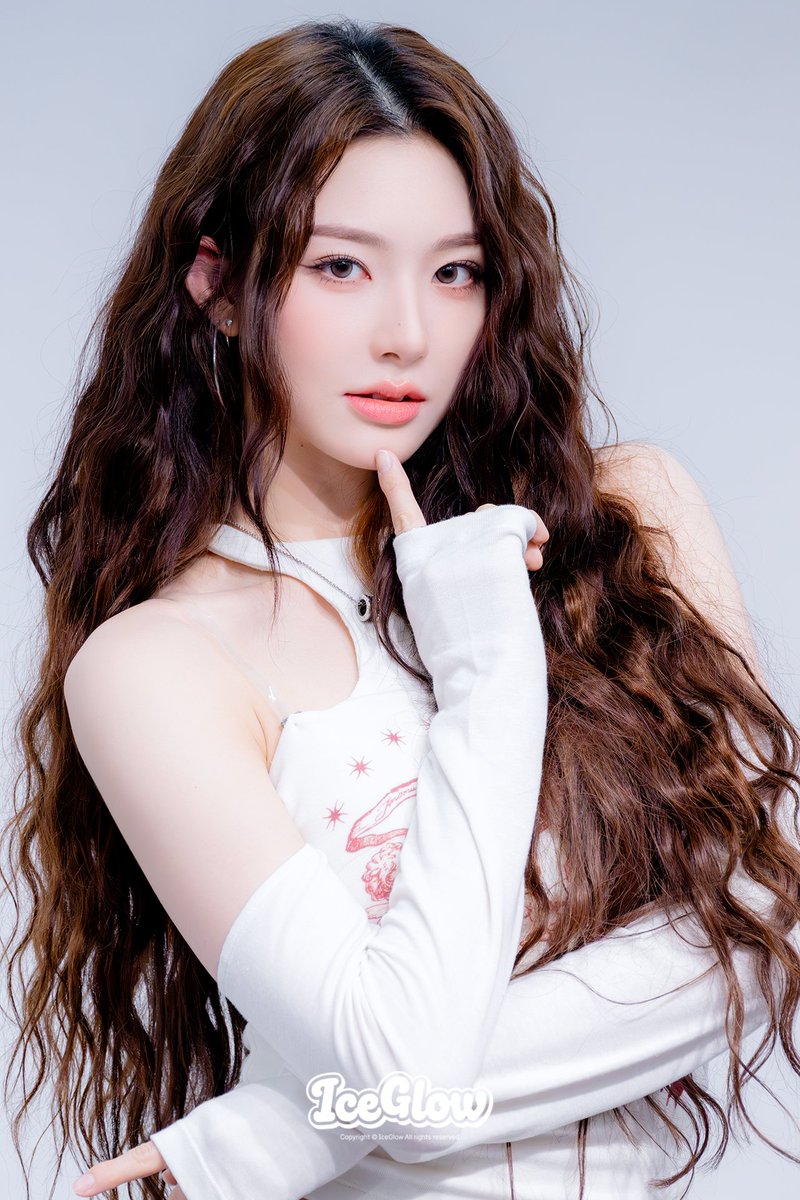 𝐈𝐜𝐞𝐆𝐥𝐨𝐰 tweet media