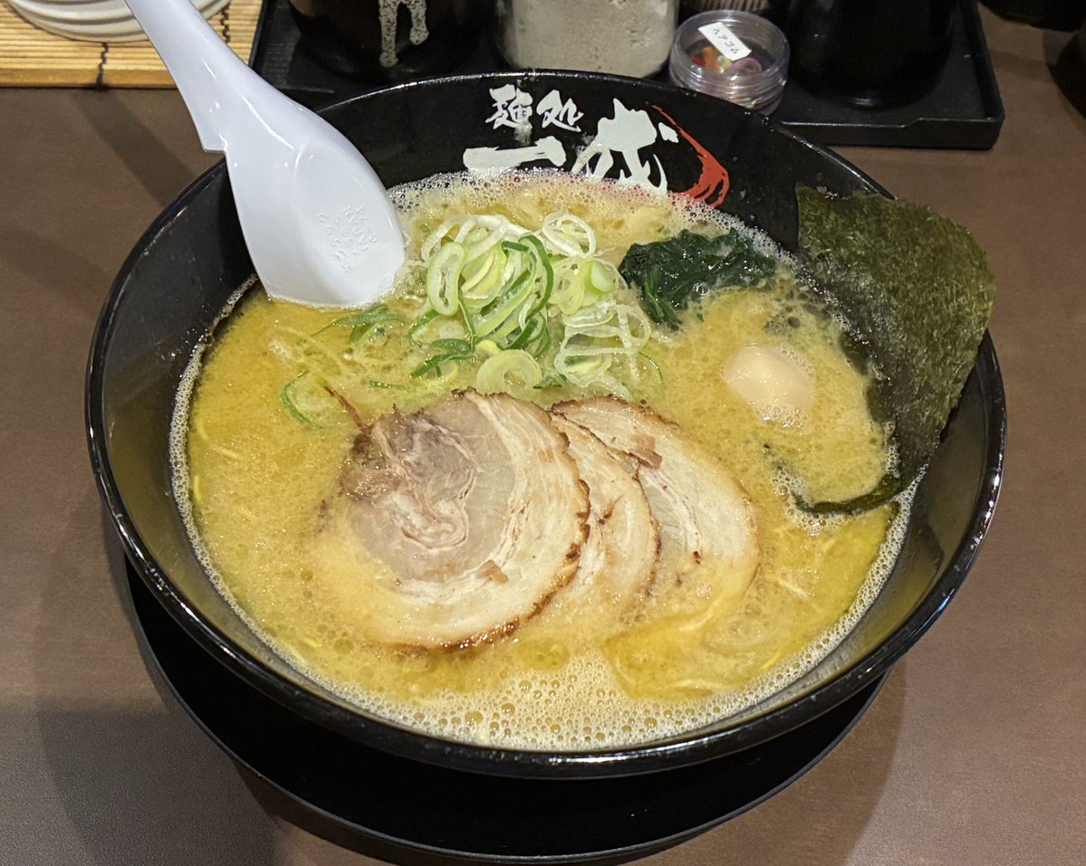 雨森たきび@負けヒロインが多すぎる! tweet media