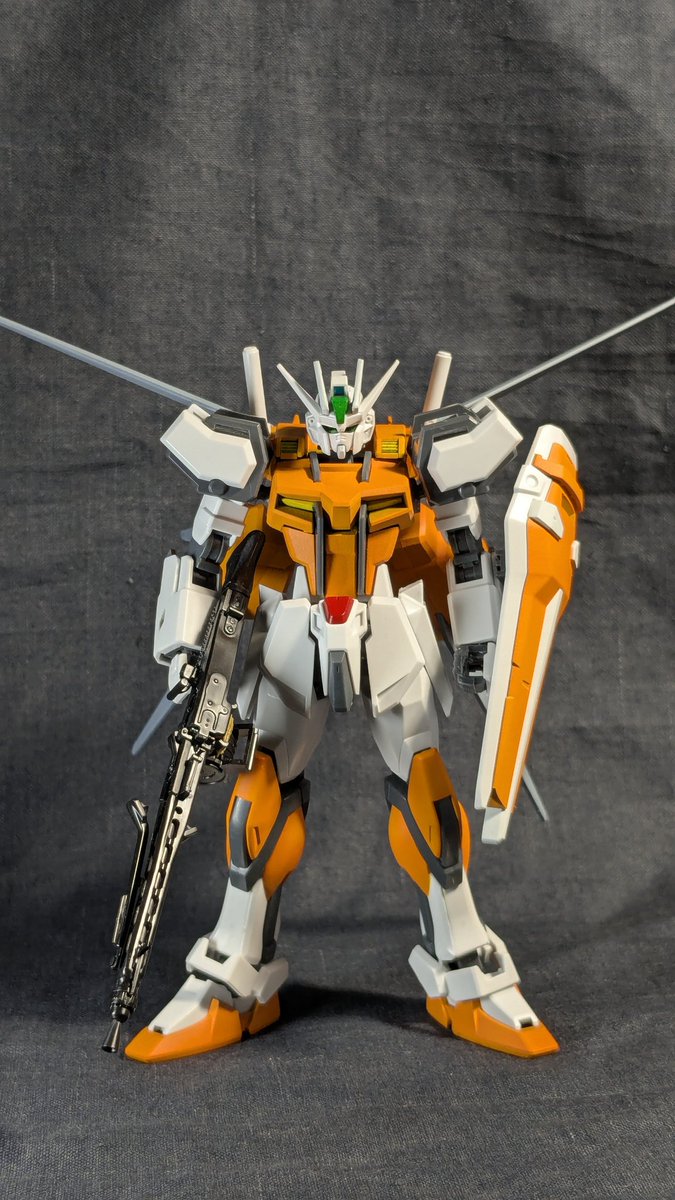 R・ヒューガ tweet media