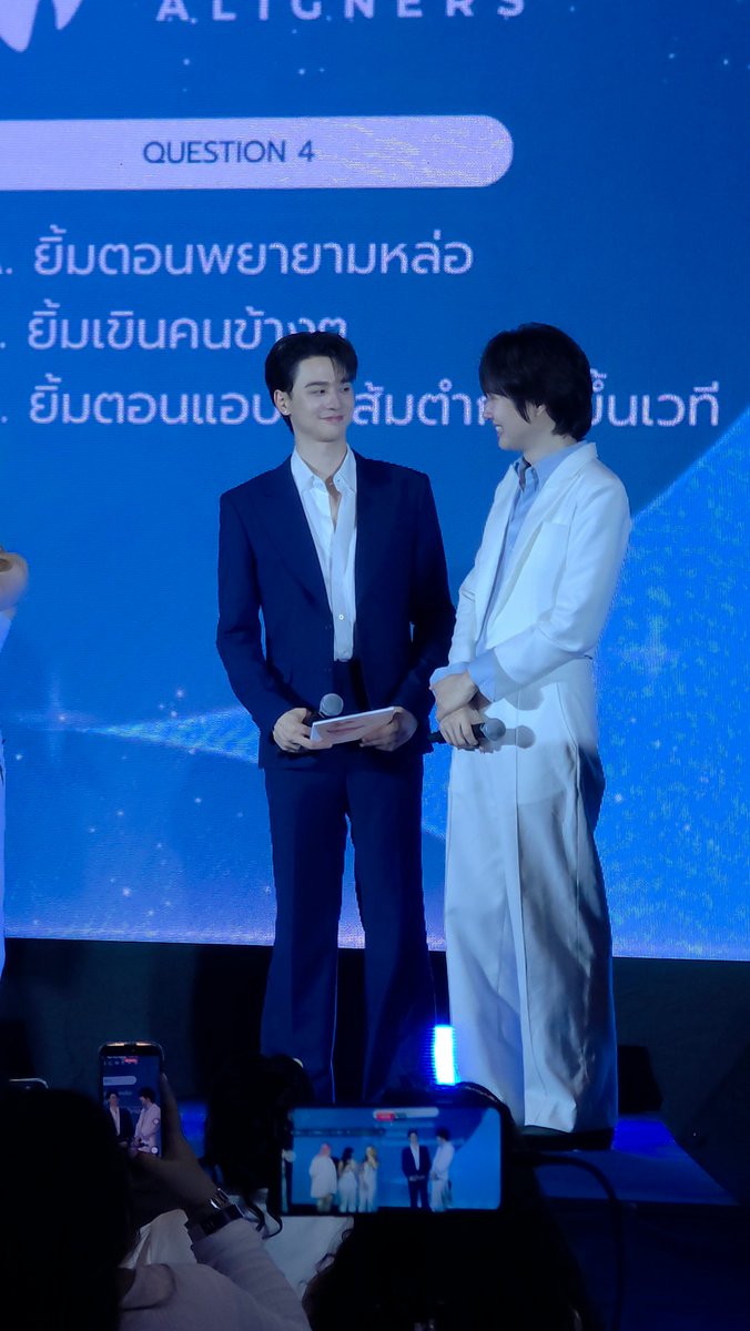 ⟡ ̫ นุเอง𝑓𝑡.𝐵𝑎𝑔𝑔𝑦 𝑗𝑒𝑎𝑛𝑠 🍑🐱 tweet media