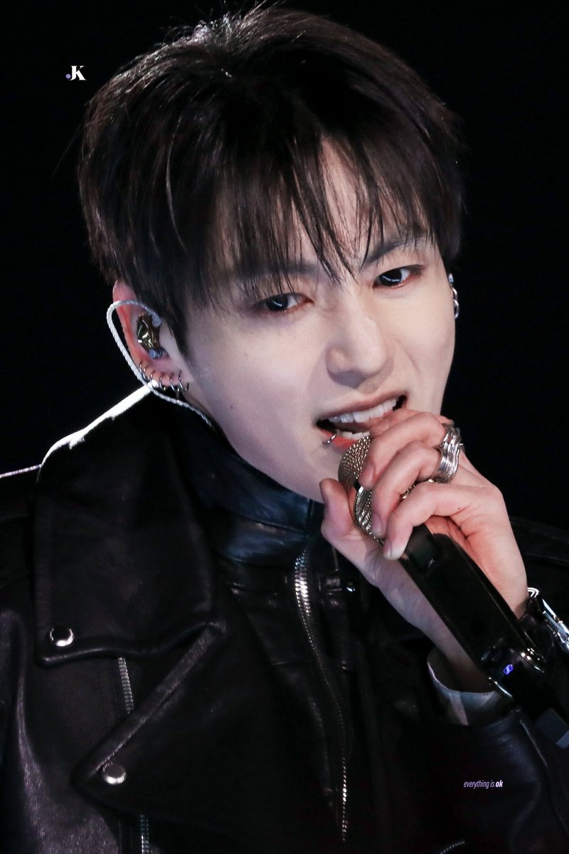 everything is ok💜 tweet media