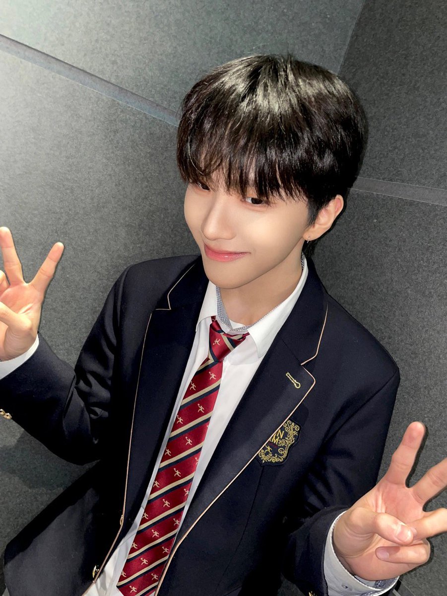 김비니 tweet media