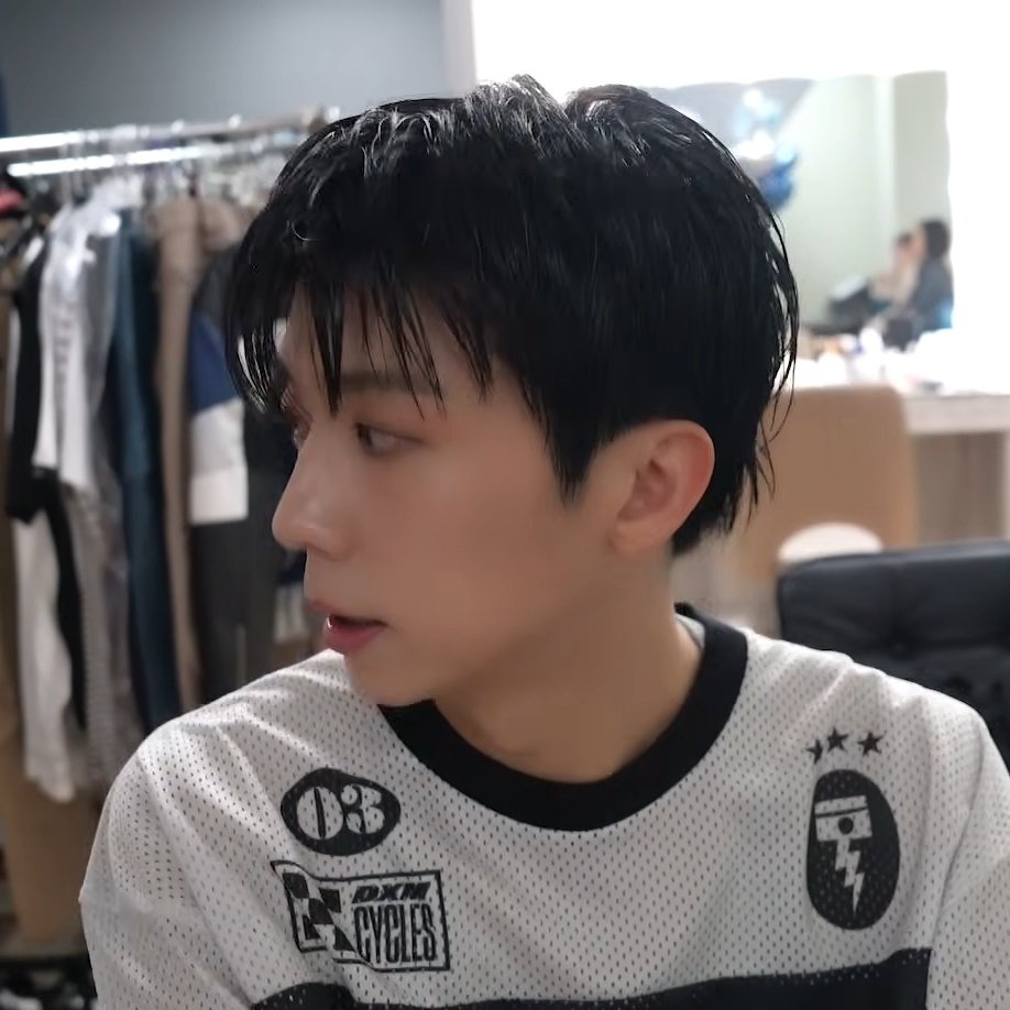 BLUe💙 tweet media