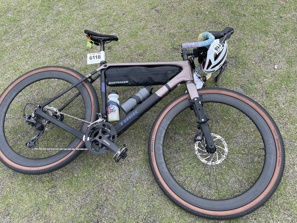 昨年の石垣島トライアスロンは このバイクで出場しました。 タイヤが 
