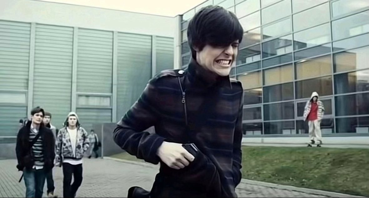 KenFrmDaB tweet media