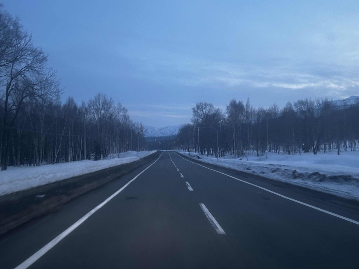 ８２EXPRESS （いそがっし） tweet media