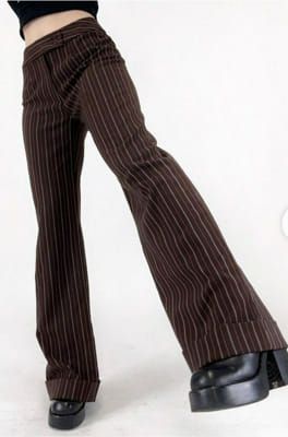 Momo🐈⬛- psych ward? AGAIN!? tweet media