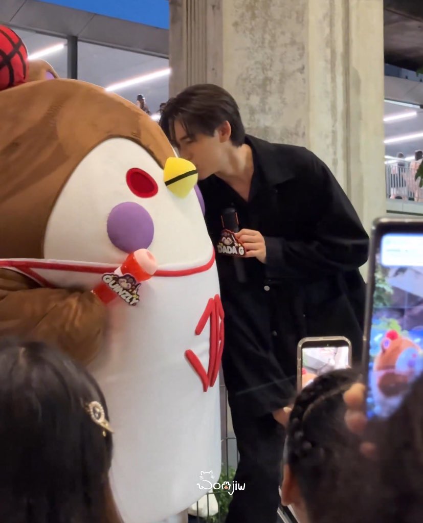 - MYPEACH🍑 tweet media